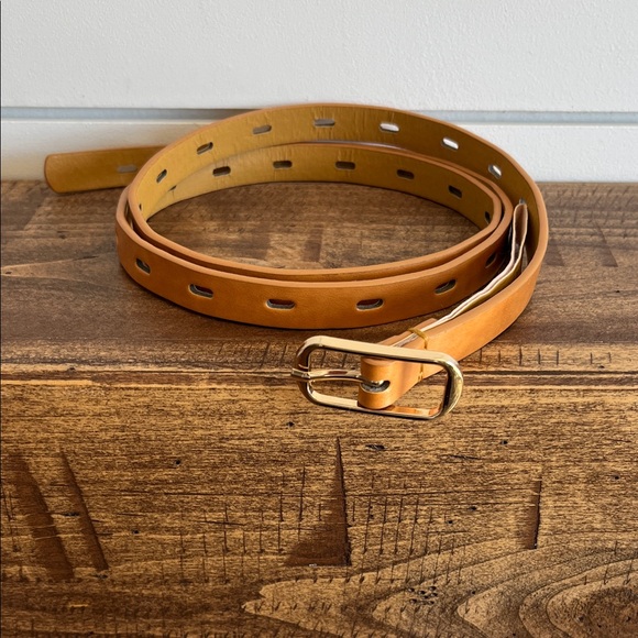 Tan Leather Belt with Gold Buckle - Picture 1 of 4